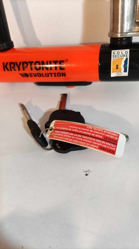 ЗАЖИМ U-LOCK КРИПТОНИТ КРИПТОЛОК СЕРИЯ 2 АТБ 12,7 СМ Х 22,9 СМ (I)
