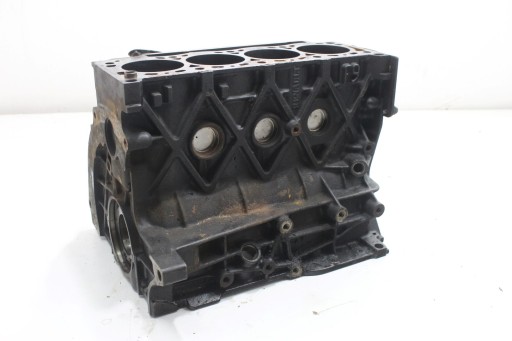 Blok Renault Trafic Vivaro 1.9 DCI DI