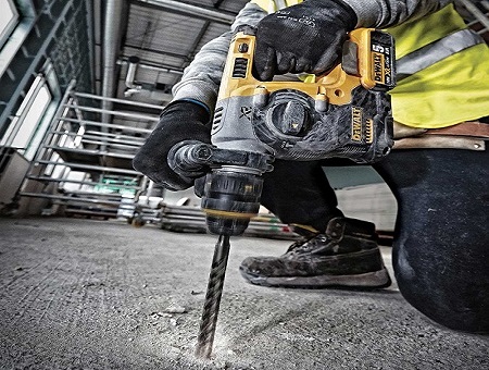 Ударная дрель DCH273 DeWalt SDS Plus 400 Вт