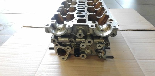Głowica Mitsubishi Carisma 1.8 GDI G9GDI