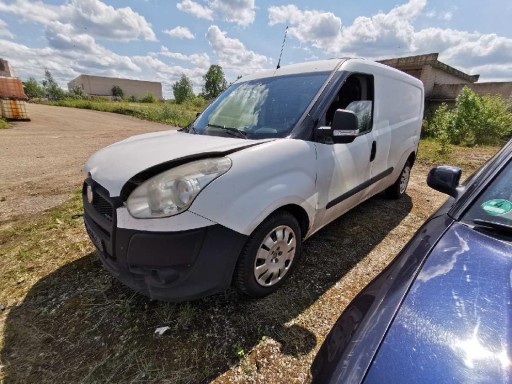 Крышка коллектора Fiat Doblo 2011 1.6L 51822344