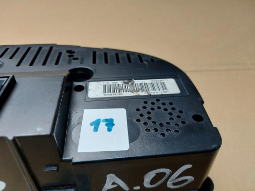 СЧЕТЧИК ЧАСОВ VW GOLF V 2.0 GTI 1K6920863 EU