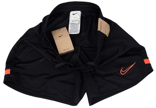 Женские спортивные шорты Nike, размер М.