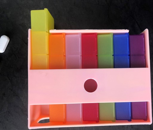 POJEMNIK ORGANIZER NA LEKI LEKARSTWA PIGUŁKI OLDMAN KASETKA 7 dni 4 pory