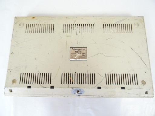 Донор компьютерных комплектующих Commodore C64C