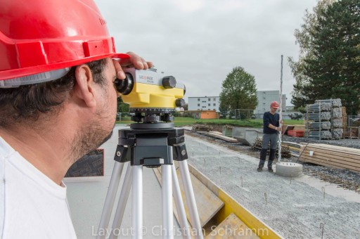 Нашивка для штатива Leica NA524 с оптическим уровнем SET