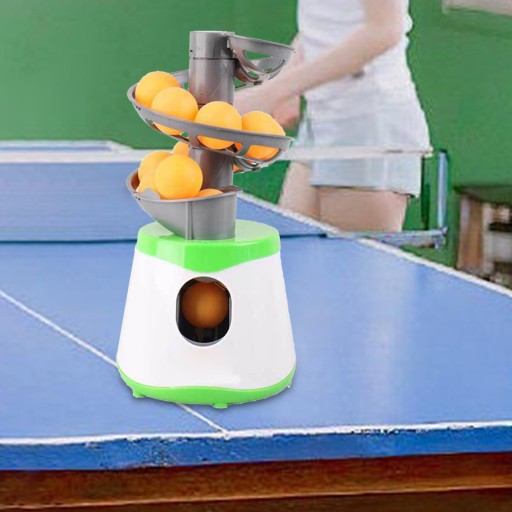 Робот для настольного тенниса, предназначенный для одиночной игры в мяч.