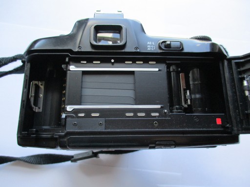 Nikon F-601 + Nikon AF Nikkor 35-80 мм 1:4-5.6D