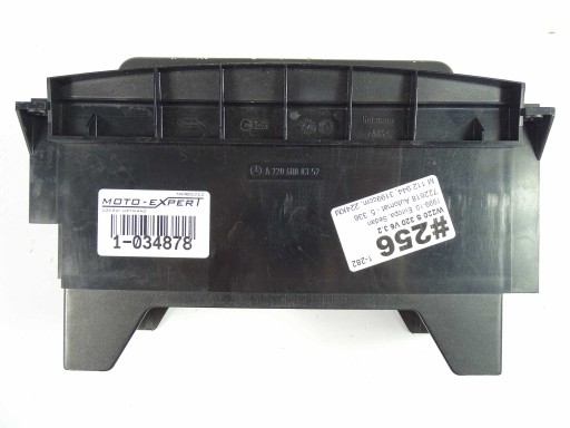 Mercedes S-класс W220 Отсек для радиоприемника A2206800352