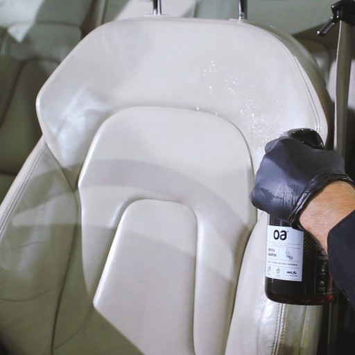 Убор для очистки автомобиля обитания Eco Leather 250 мл + микрофибры OA