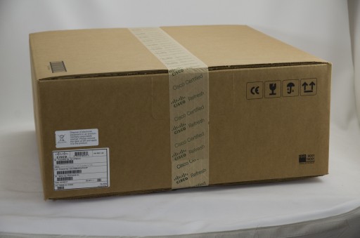 Коммутатор Cisco WS-C2960XR-24TS-I Обновляющий коммутатор