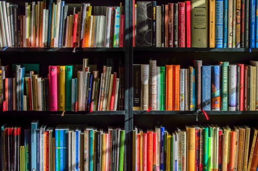 Книги на развес 2 злотых за 1 кг, комплект б/у 20 кг.