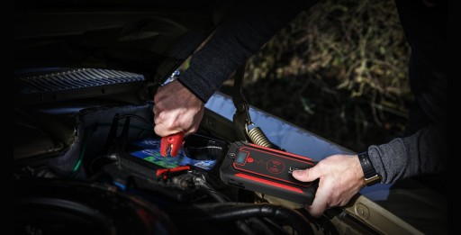 2500A ПУСКОВОЙ СТАРТЕР БУСТЕР POWER BANK Jstar 4