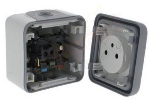ГЕРМЕТИЧНАЯ РОЗЕТКА НАКЛАДНОГО МОНТАЖА LEGRAND PLEXO IP55