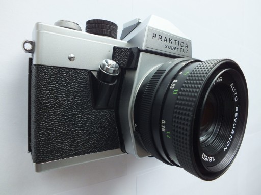 Praktica Super TL 2 + Auto Revuenon 50 мм 1:1,8 – красиво, эффективно