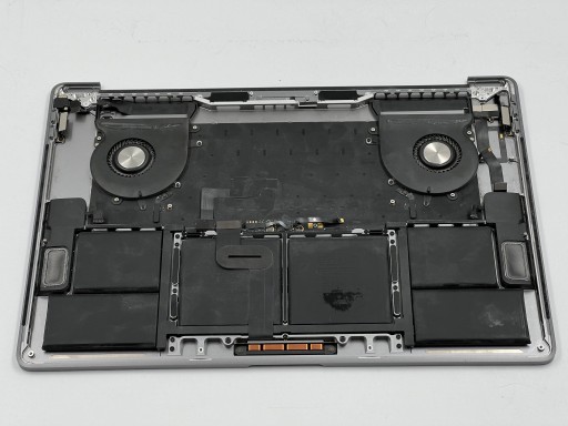 Топкейс, аккумулятор Macbook Pro 15 2018 2019 A1990 SPACE GREY