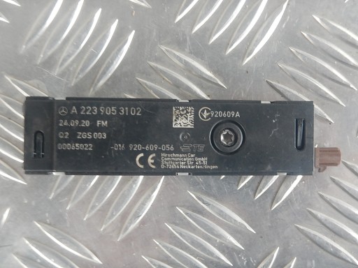 MERCEDES S W223 АНТЕННЫЙ УСИЛИТЕЛЬ A2239053102