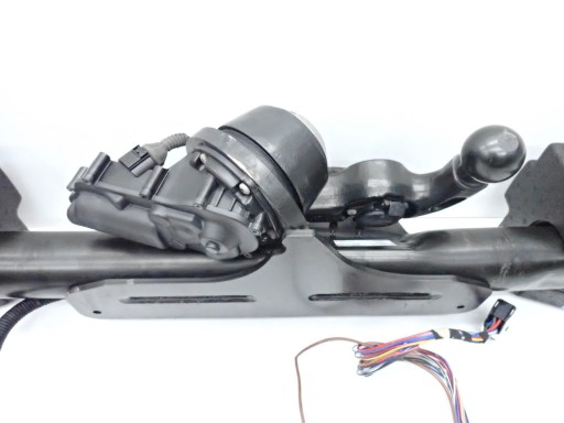 БУКСИРОВОЧНЫЙ КРЮК AUDI Q5 II FY 80A800495J