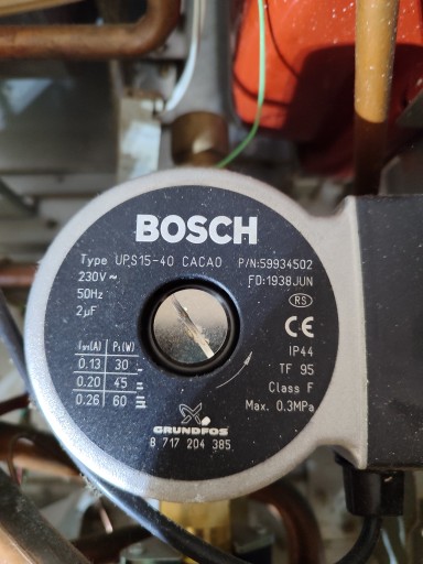 Насос Bosch UPS 15-40 CACAO