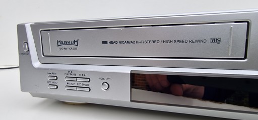 Комбинированный видео- и DVD-магнитофон Magnum VCR 3300