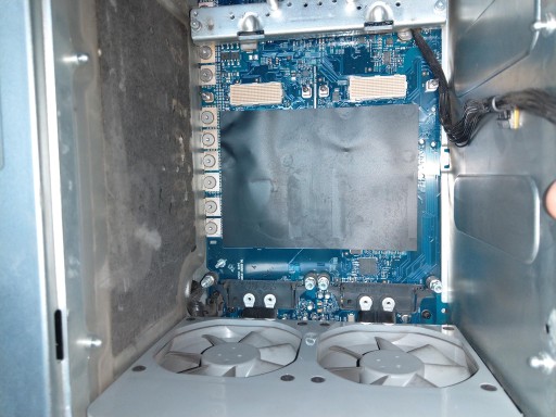 Powermac Apple G5 QUAD 2,5 ГГц (ПОВРЕЖДЕН)