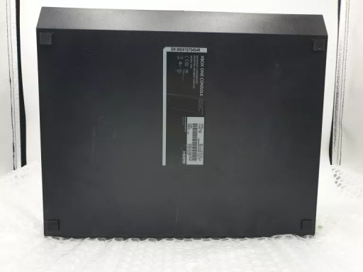 KONSOLA XBOX ONE 1540 1TB PAD KINECKT 2XGRA