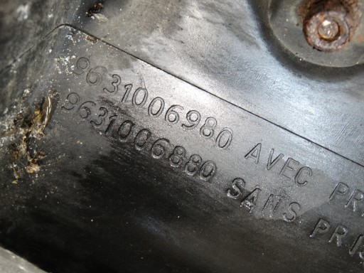 PAS PRZEDNI WZMOCNIENIE CITROEN PEUGEOT 1.4 KFW
