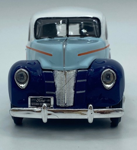 Ford Sedan Delivery 1940 GULF модель 1:24 Motormax 79661