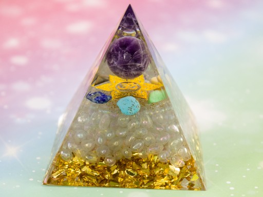 PIRAMIDKA ORGONIT TOPAZ TURKUS KAMIEŃ KSIĘŻYCOWY 6 cm HARMONIA CZAKRY MOC