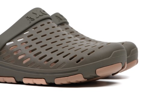 Удобный легкий лоскут Fox Khaki Clogs-43