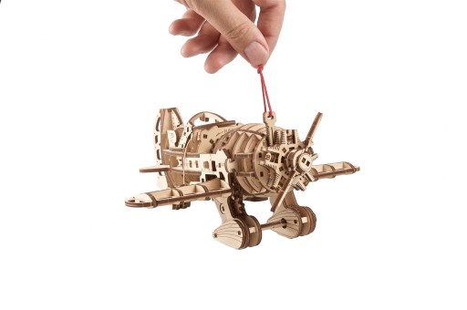 Самолет Mad Hornet UGEARS ДЕРЕВЯННАЯ МЕХАНИЧЕСКАЯ 3D МОДЕЛЬ ДЛЯ СБОРКИ