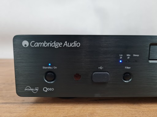 Cambridge Audio Azur 751BD — проигрыватель Blu-Ray/DVD/CD/SA-CD + пульт дистанционного управления