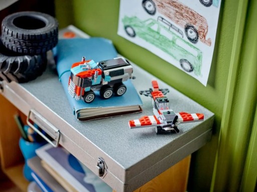 LEGO CREATOR 31146 ГРУЗОВИК И ВЕРТОЛЕТ НА ПЛАТФОРМЕ