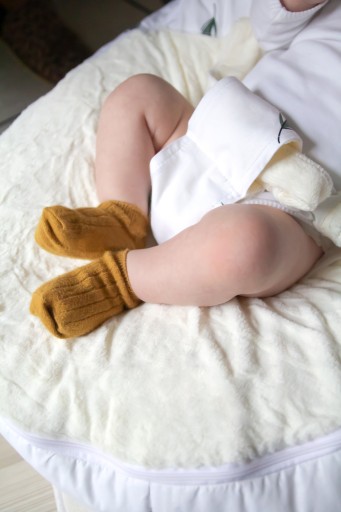 Детская кроватка BabyJem Bean с ремнями безопасности