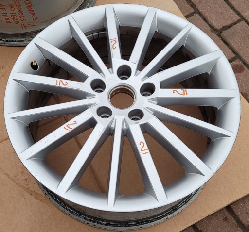 SKODA OCTAVIA 3 Алюминиевый диск 7.5x18 ET51 5E0601025AG