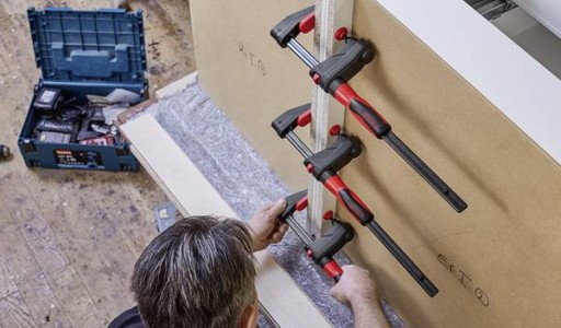 ЗАЖИМ С ФОНАРЕМ 150/60MM GK15 BESSEY