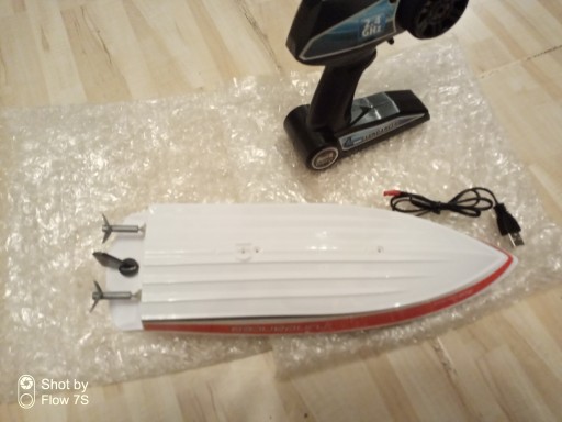 Revell Control 24137 игрушка-лодка с дистанционным управлением