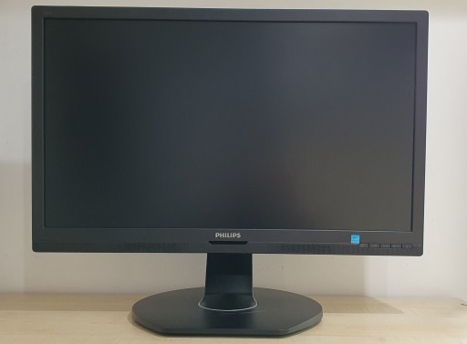 Монитор 24 дюйма Philips S-Line 1920 x 1080 FullHD VGA DVI DP Кабели Vesa Pivot