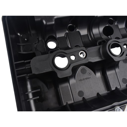 Клапанная крышка + прокладка Mercedes W204 W211 C220 E220 A6460101130