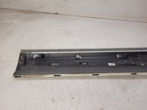 ОБИВКА ДВЕРИ ПЕРЕДНЯЯ ПРАВАЯ AUDI Q3 LY9K 8U0853960D