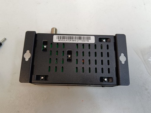 Модулятор радиочастотного сигнала HDMI-DVB-T небольшого размера HQ MINI