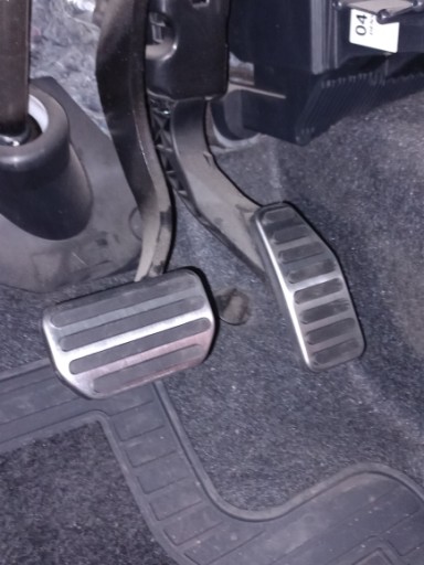 Nakładki na pedały Suzuki Swift 2010 - 2017