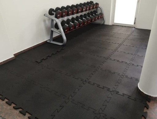 Коврик резиновый спортивный пазл UNDERFIT 1,5см 10м2