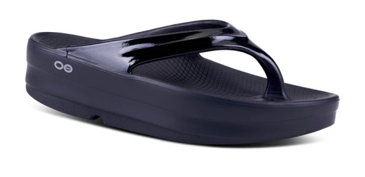 OOFOS Klapki regeneracyjne OOmega Thong Black 40