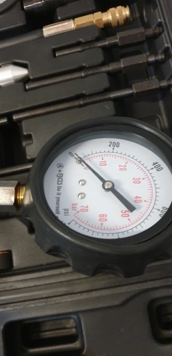 ТЕСТЕР ДАВЛЕНИЯ СЖАТИЯ KRAFTMANN 62660 0-70 БАР