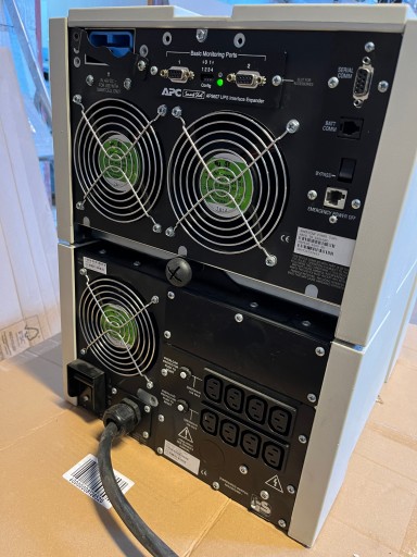 ИБП APC Matrix 5000EU + MX5000PEW 3750 Вт