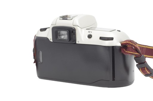 NIKON F60+ MANUAL - надежный фотоаппарат - отличное состояние