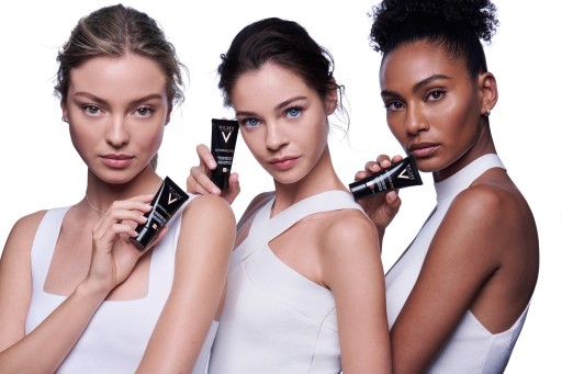 VICHY DERMABLEND Корректирующая жидкость 15 опал - 30 мл