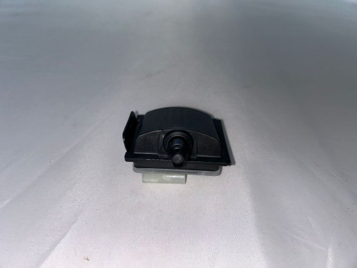 OE MERCEDES SIŁOWNIK ZAMKA KLAPKI WLEWU PALIWA MERCEDES A0008208312