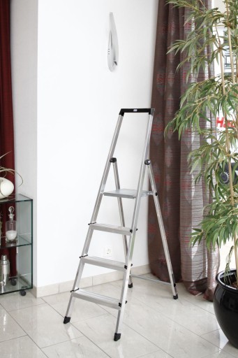 Лестница KRAUSE SOLID 4 ступени 2,85 м 126221